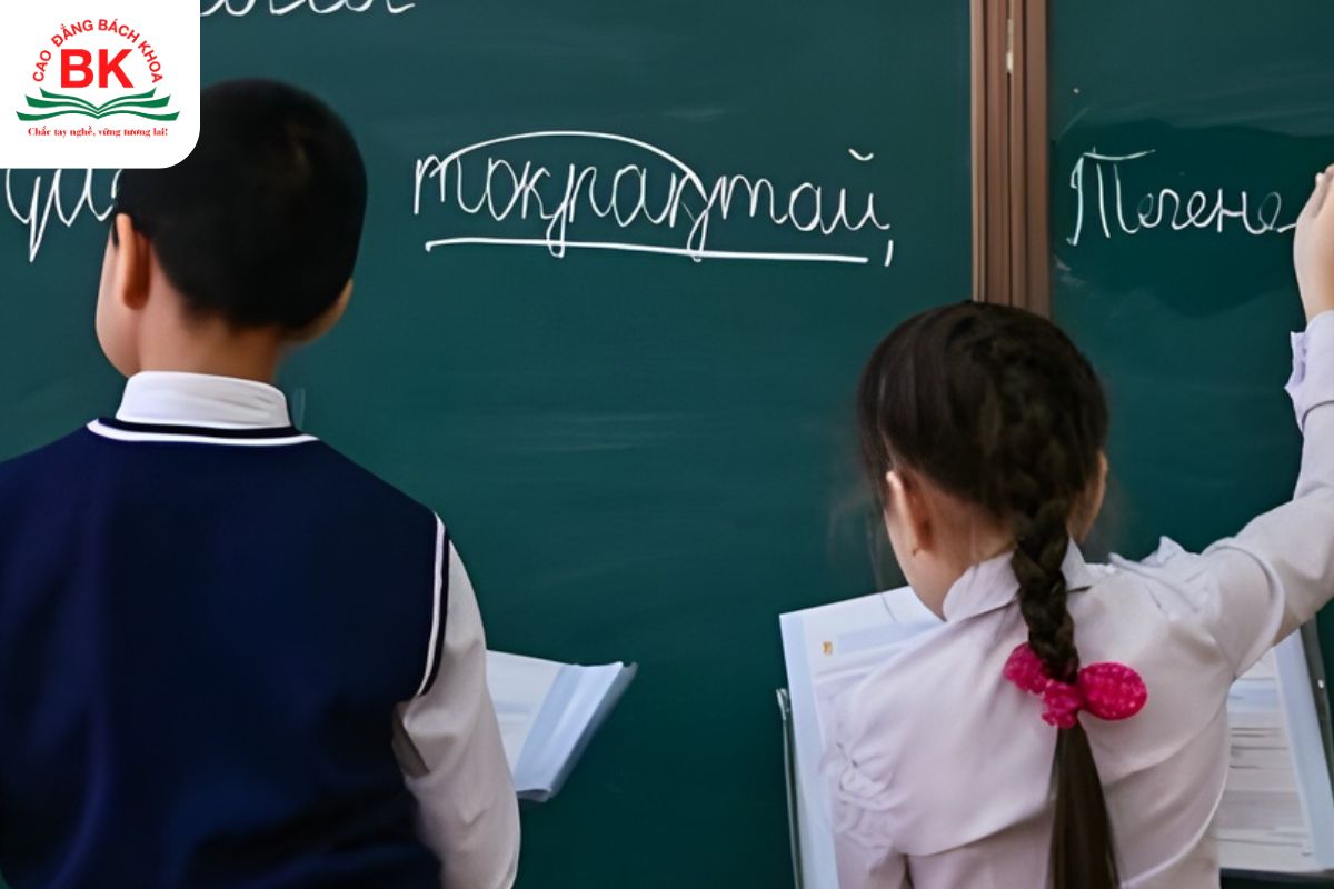 Tổ hợp D02 mở ra cơ hội theo học ngành Sư phạm Nga cho các bạn thí sinh