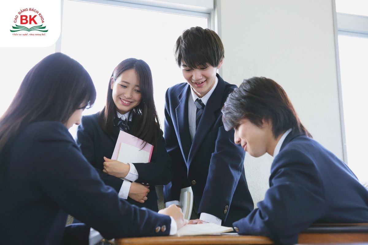 Du học sinh có cơ hội học tập tại Việt Nam với phương thức xét tuyển 411