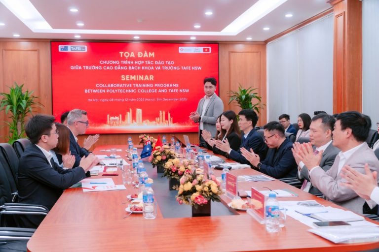 Tọa đàm hợp tác giữa Trường Cao đẳng Bách Khoa và đoàn TAFE New South Wales