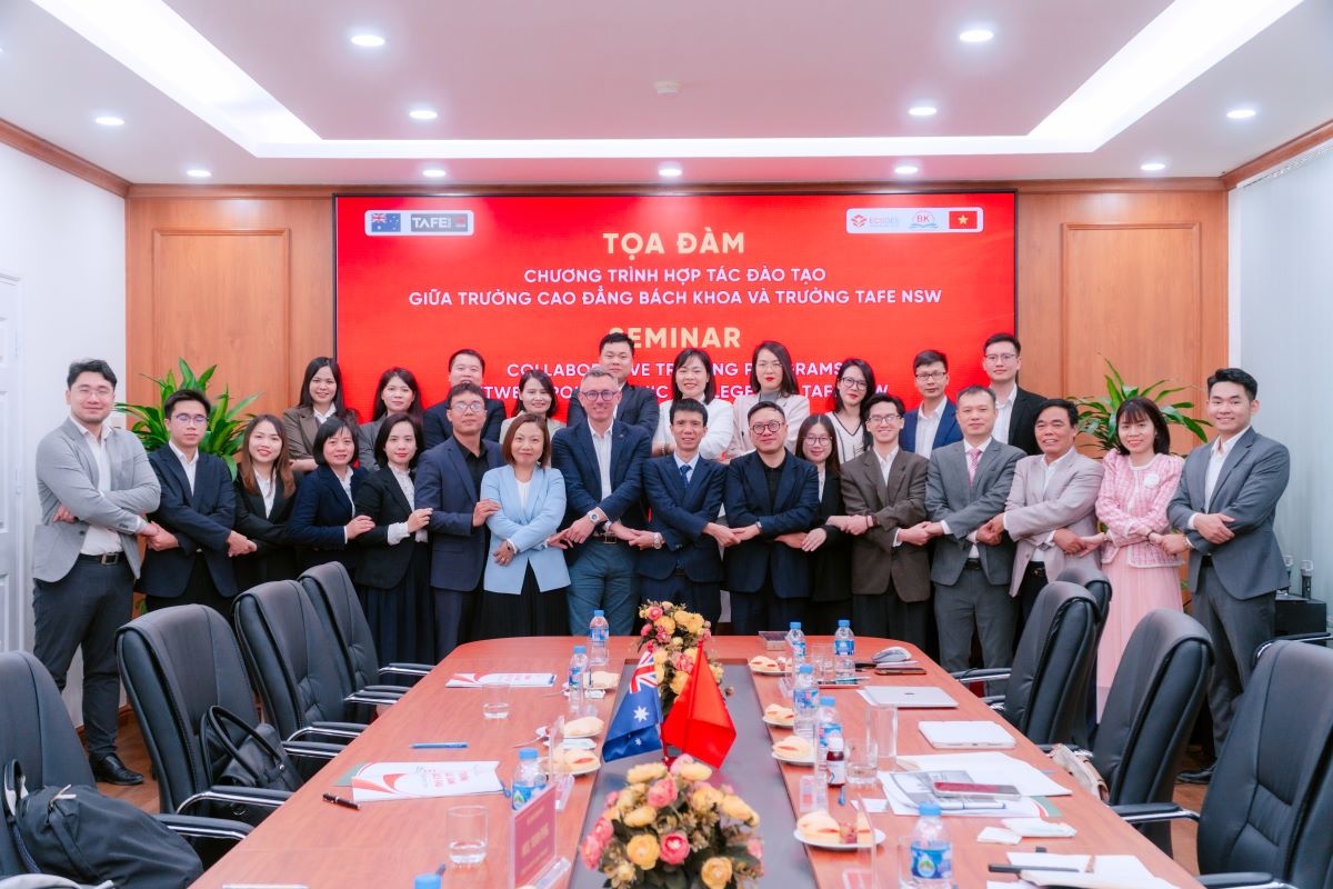 Tọa đàm hợp tác giữa Trường Cao đẳng Bách Khoa và đoàn TAFE New South Wales