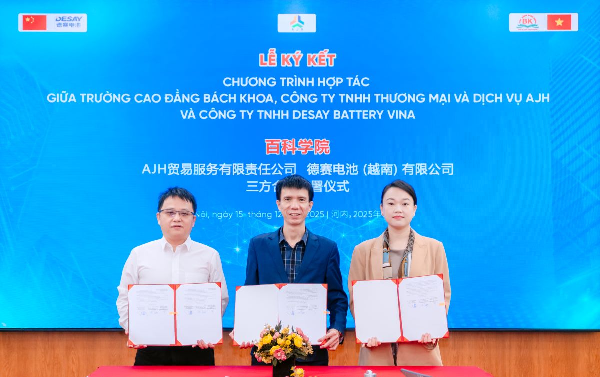 Trường Cao đẳng Bách Khoa ký kết hợp tác với Công ty DESAY BATTERY và Công ty Anh Gia Hào