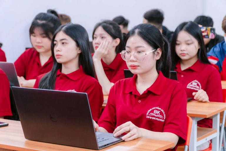 Học ngành Marketing hệ cao đẳng