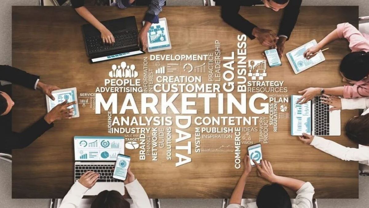 Tổng quan mức lương ngành Marketing năm 2026 Lương ngành Marketing bao nhiêu?