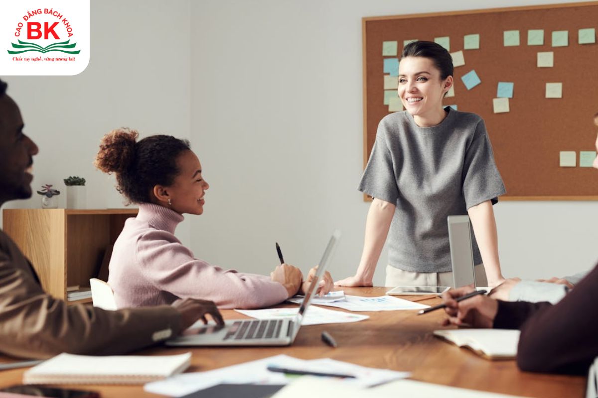 Lãnh đạo thuộc nhóm nhiệt huyết là người khuyến khích sáng tạo, sự tự do phát triển cá nhân Lãnh đạo thuộc nhóm nhiệt huyết là người khuyến khích sáng tạo, sự tự do phát triển cá nhân