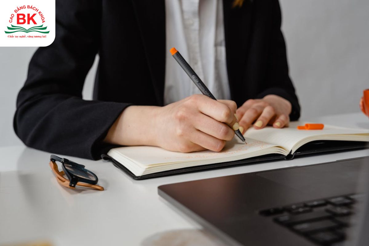 Ngoài ra bạn còn có thể làm các bài test Enneagram trên mạng để biết được nhóm tính cách của mình Ngoài ra bạn còn có thể làm các bài test Enneagram trên mạng để biết được nhóm tính cách của mình