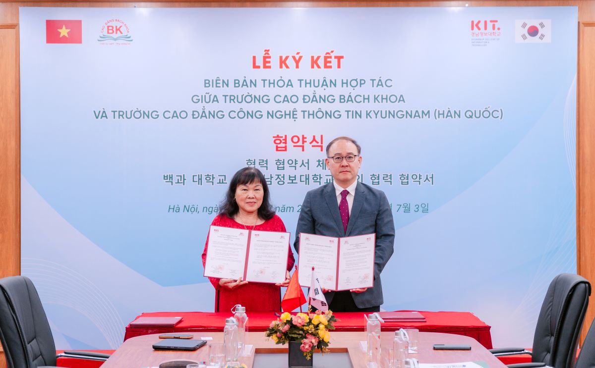 Trường Cao đẳng Bách Khoa ký kết với cao đẳng Công nghệ thông tin Kyungnam Trường Cao đẳng Bách Khoa ký kết với cao đẳng Công nghệ thông tin Kyungnam