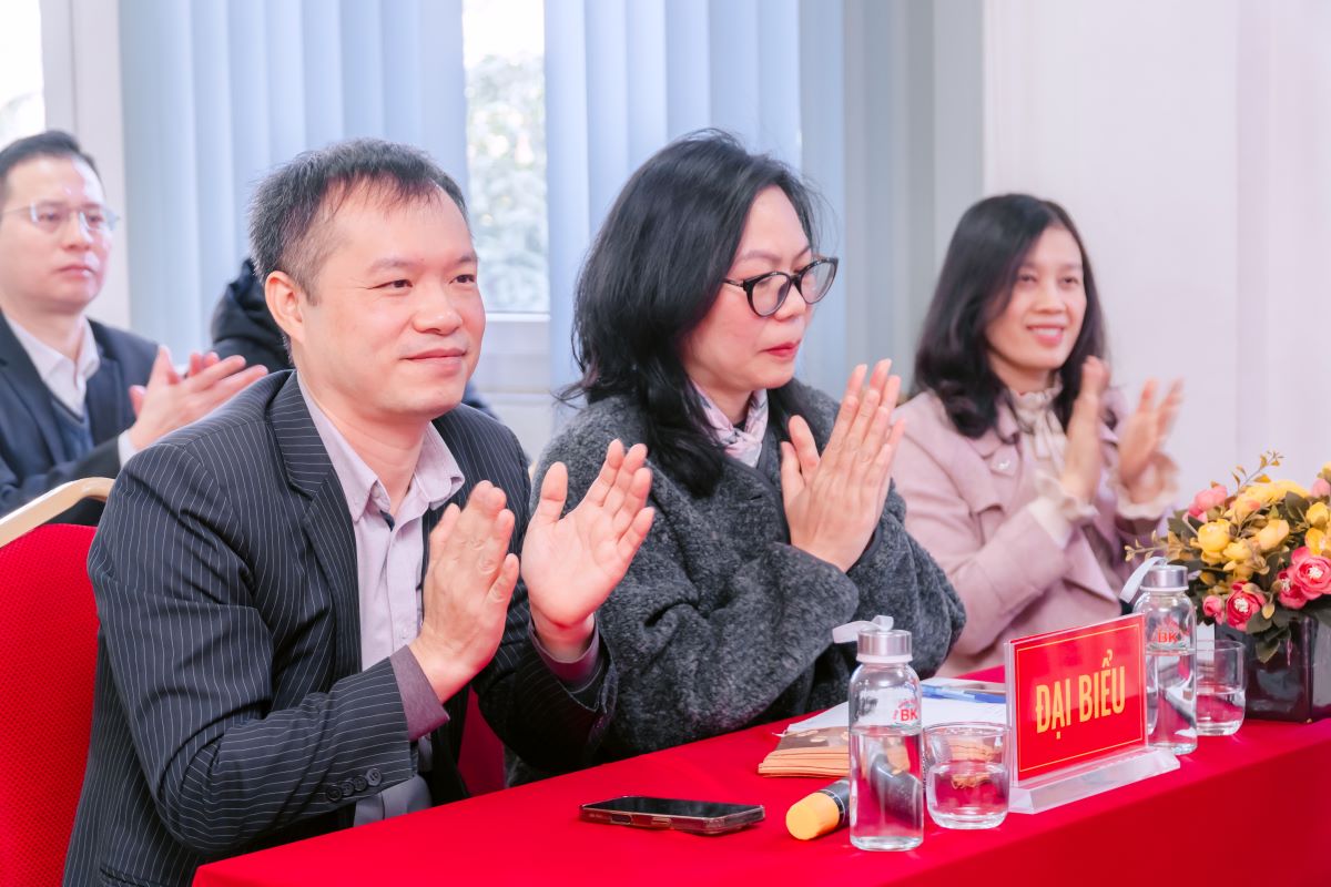 Đại diện các thầy cô Trường Cao đẳng Bách Khoa tham dự buổi tập huấn thực tập cho sinh viên ngành Tiếng Trung K16 Đại diện các thầy cô Trường Cao đẳng Bách Khoa tham dự buổi tập huấn thực tập cho sinh viên ngành Tiếng Trung K16