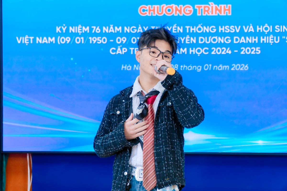 Các tiết mục văn nghệ tại Lễ kỷ niệm 76 năm Ngày Truyền thông học sinh, sinh viên