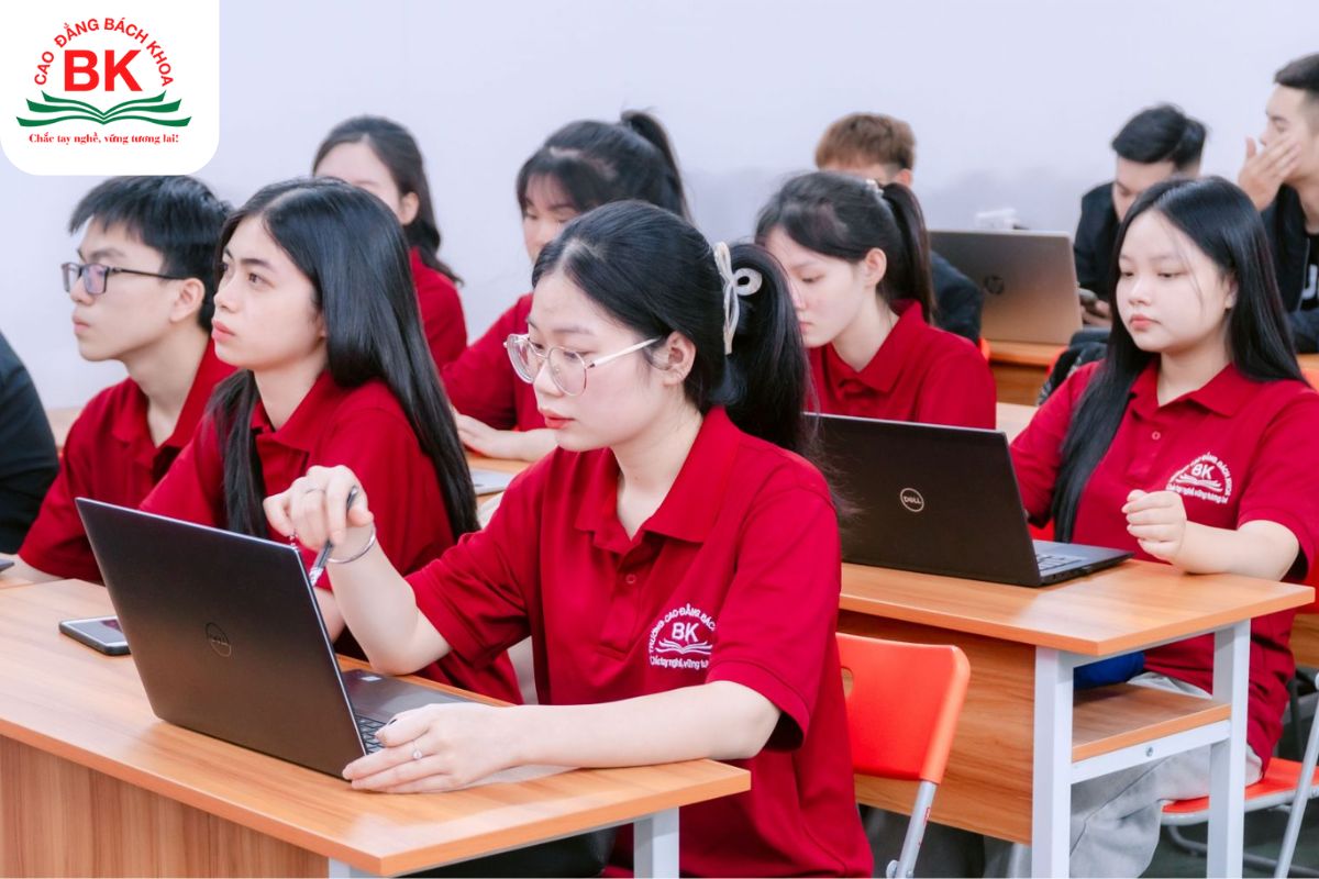 Lợi thế khi học <yoastmark class=