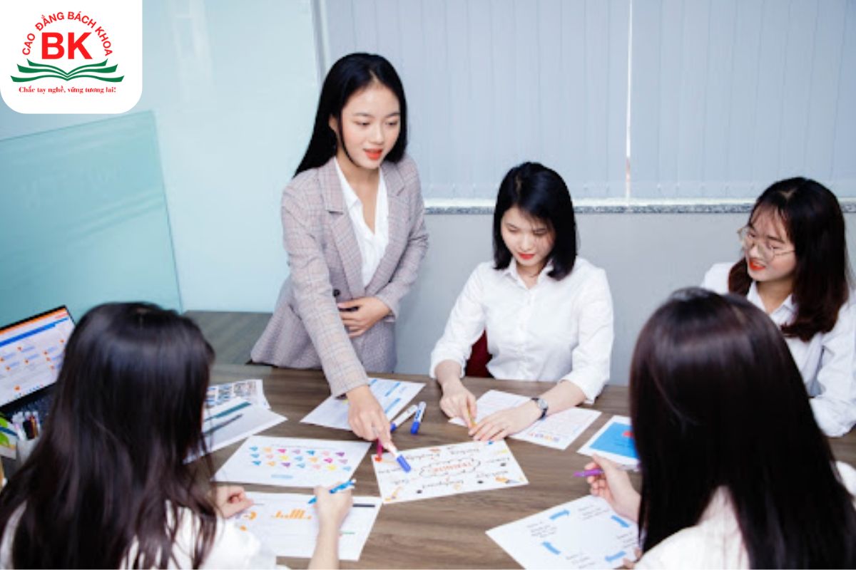 Ai phù hợp để học ngành <yoastmark class=