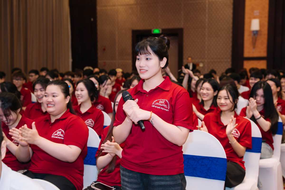 Quản trị kinh doanh học trường nào? Cao đẳng hay đại học?