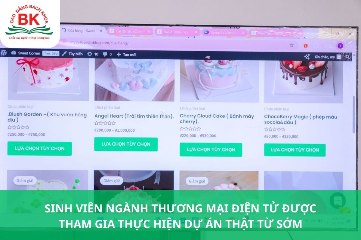 Sinh viên ngành thương mại điện tử được tham gia thực hiện dự án thật từ sớm