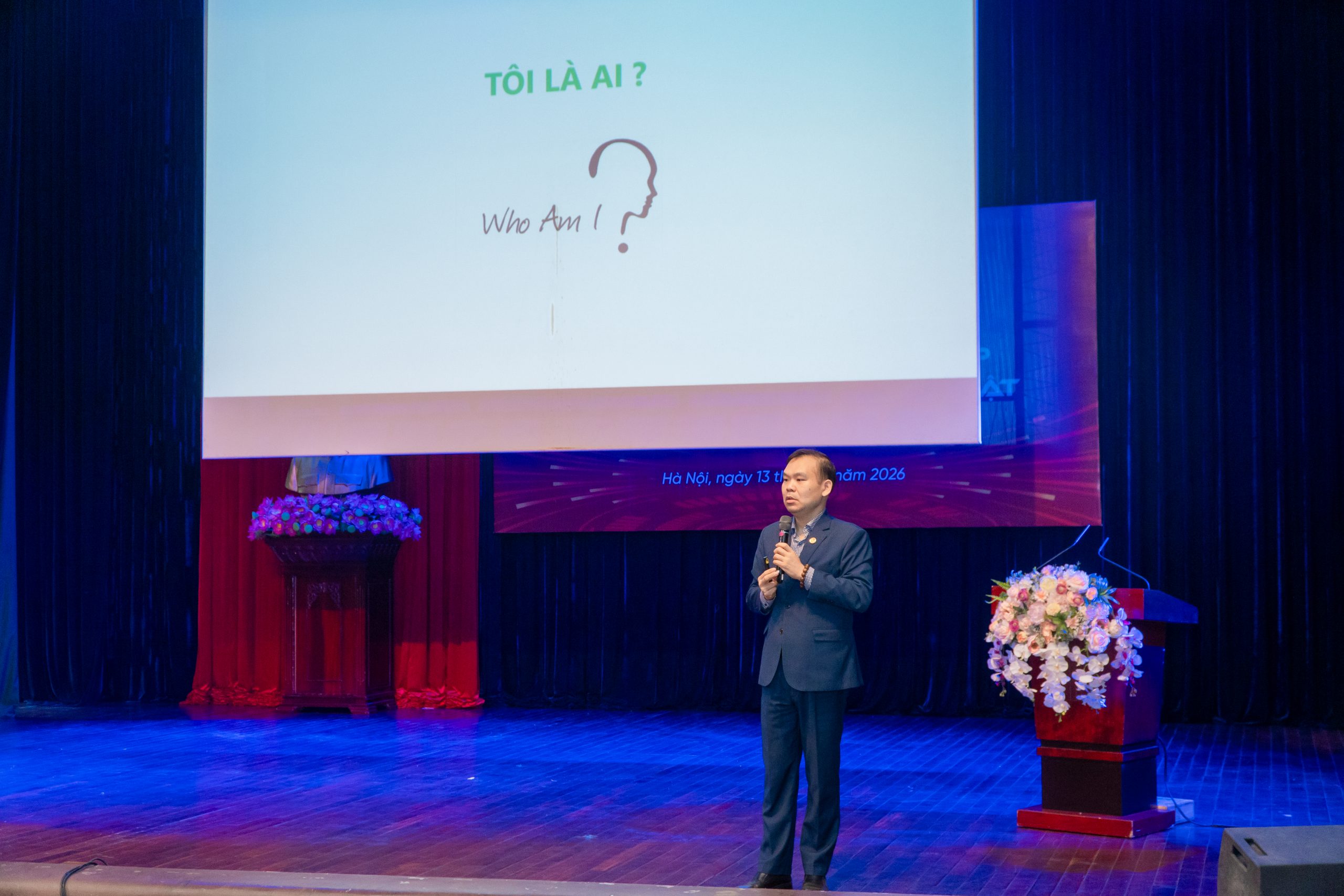 Th.S Nguyễn Thái Duy chia sẻ về định hướng, phát triển bản thân cho sinh viên