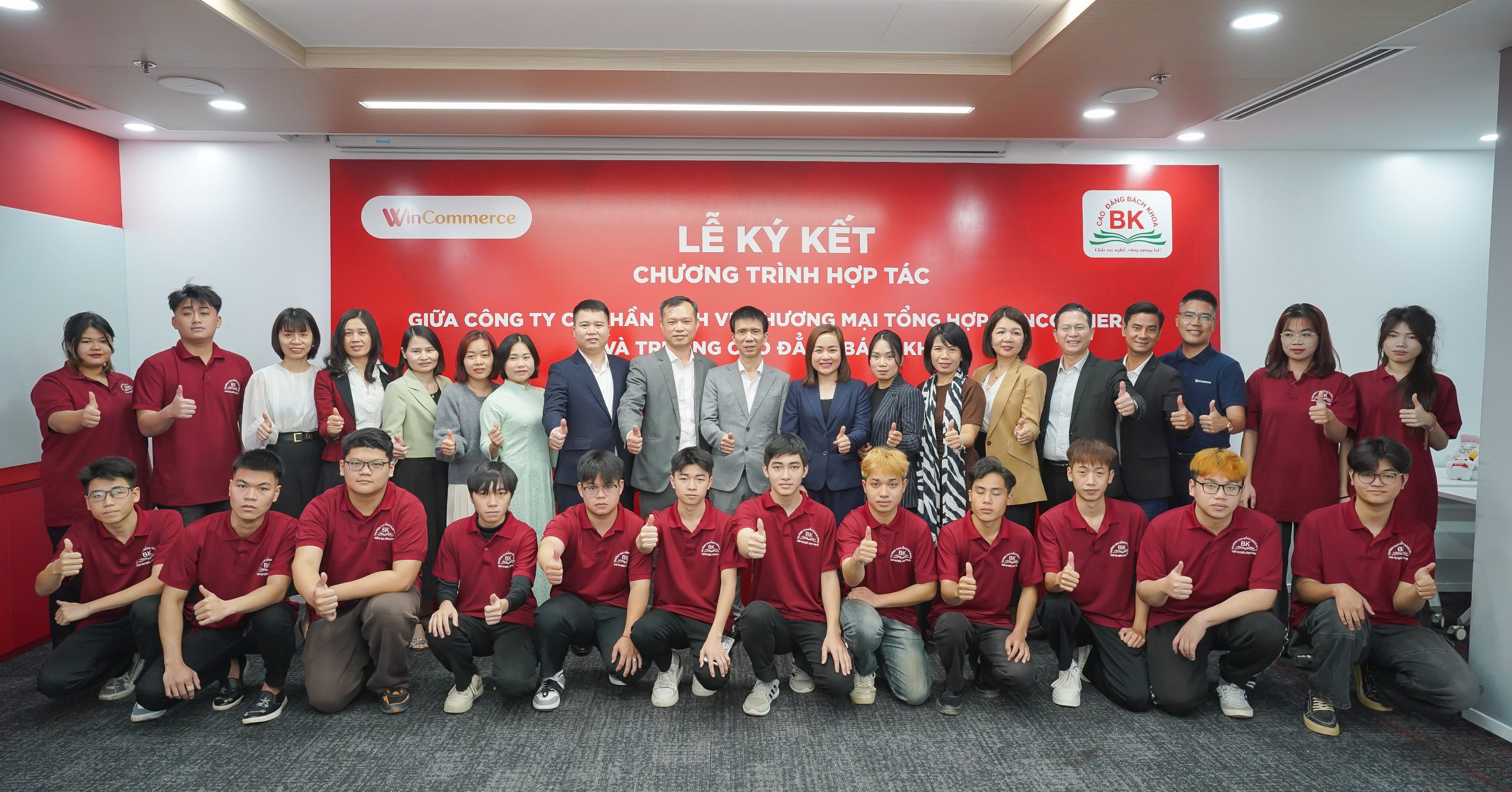 Sinh viên ngành Kỹ thuật chế biến món ăn K17 Sinh viên ngành Kỹ thuật chế biến món ăn K17