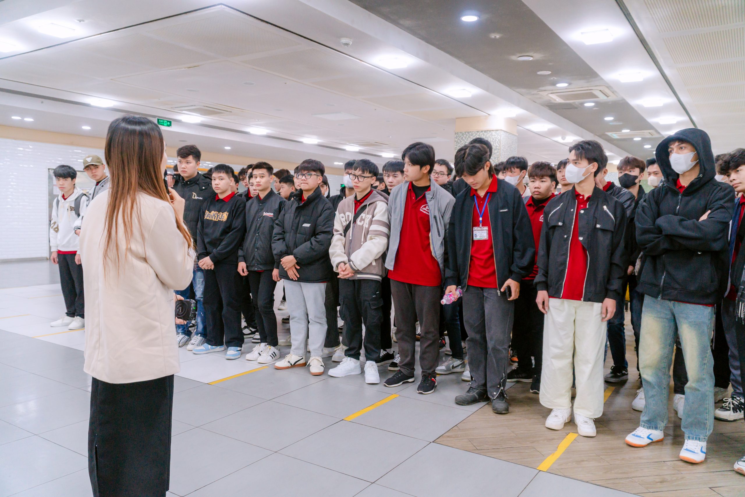 Sinh viên được trao đổi trước khi vào doanh nghiệp