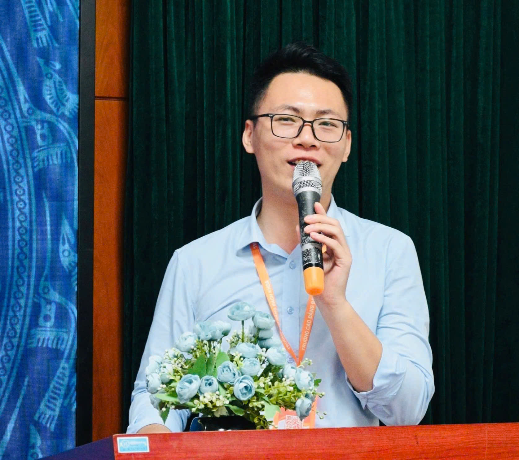 Đồng chí Nguyễn Quang Huy – Bí thư Đoàn Trường Cao đẳng Bách Khoa phát biểu 