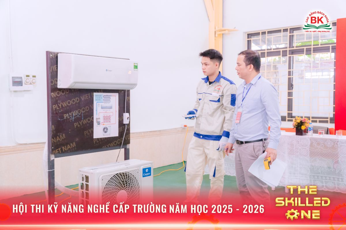 ThS Hà Ngọc Trung - chuyên gia từ Trung tâm Đánh giá Kỹ năng nghề Quốc gia, Giám đốc Công ty Dịch vụ và Kỹ thuật Thủ đô chấm thi ngành KTML&ĐKKK