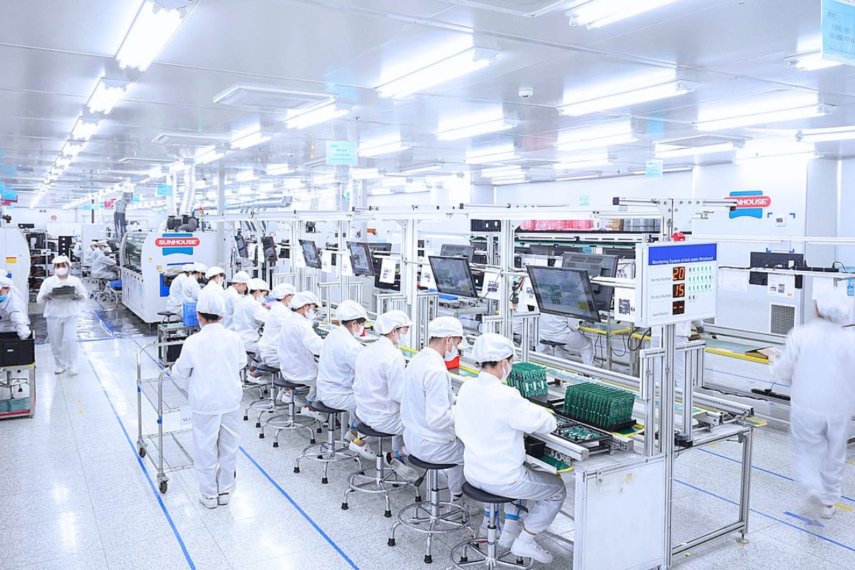 Dây chuyền sản xuất công nghệ tiên tiến tại Sunhouse Dây chuyền sản xuất công nghệ tiên tiến tại Sunhouse