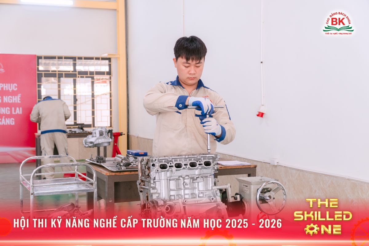 Sự bình tĩnh trong từng thao tác khi thực hiện phần thi động cơ