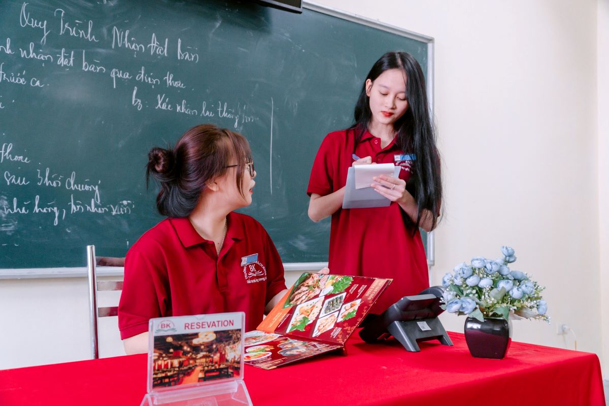 Chương trình đào tạo ngành Quản trị nhà hàng hệ Cao đẳng