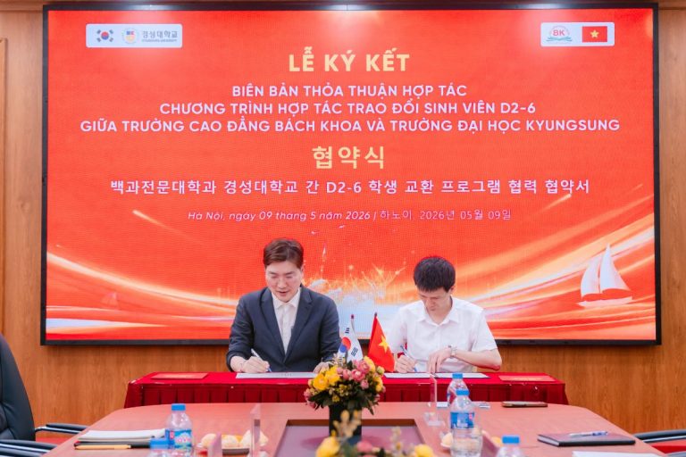Đại diện hai đơn vị ký kết biên bản ghi nhớ (MOU)