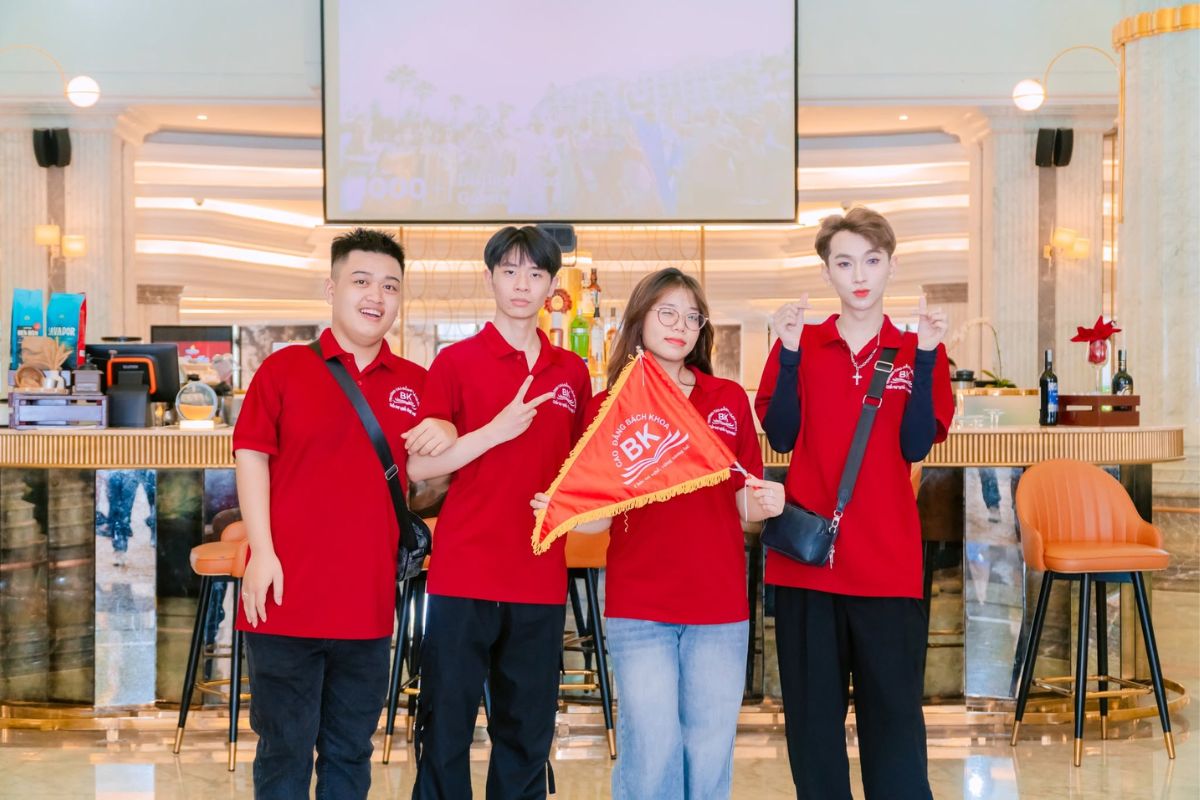 Trải nghiệm và làm quen môi trường, cách vận hành của một mô hình dịch vụ lưu trú cao cấp