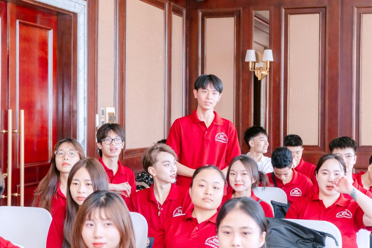 Sinh viên được trực tiếp trao đổi, giao lưu cùng đại diện doanh nghiệp