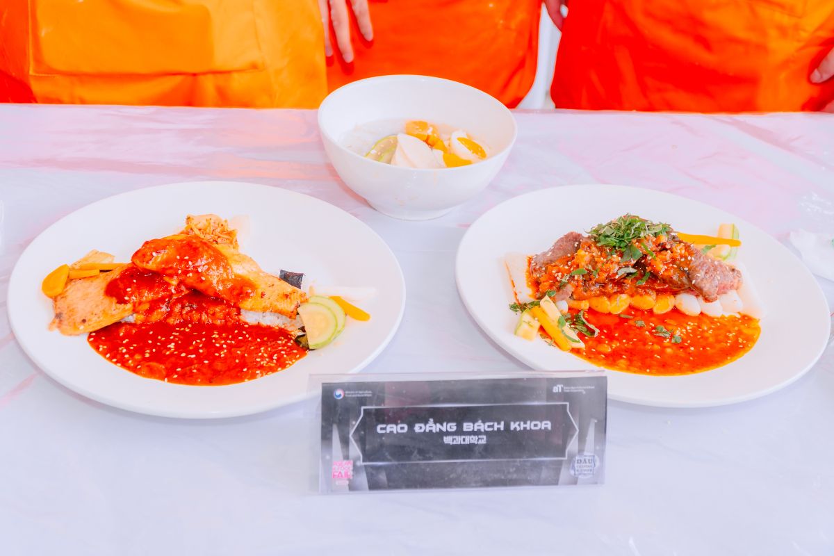 Thành phẩm được đội thi nhà trường hoàn thiện tại Đấu trường K-Food 2026
