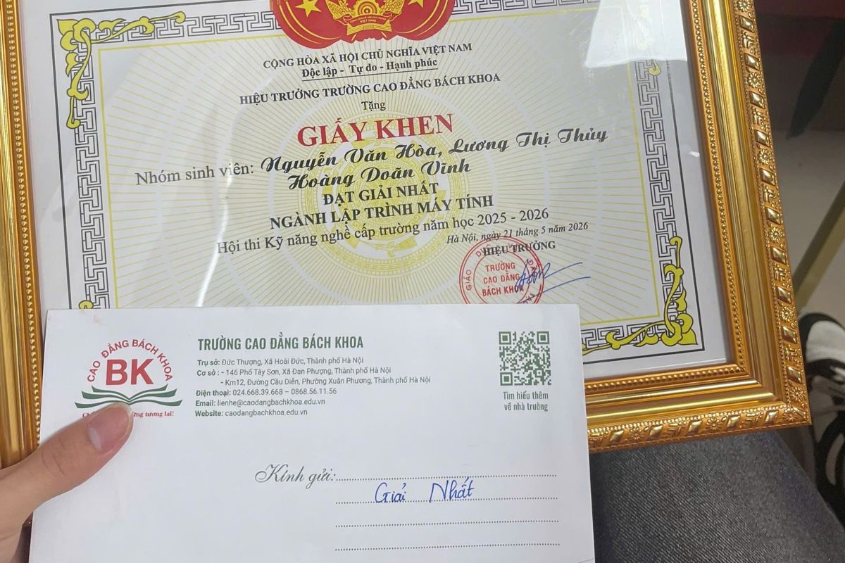 Bạn xuất sắc nhận Giải Nhất Hội thi Kỹ năng nghề cấp trường ngành Lập trình máy tính