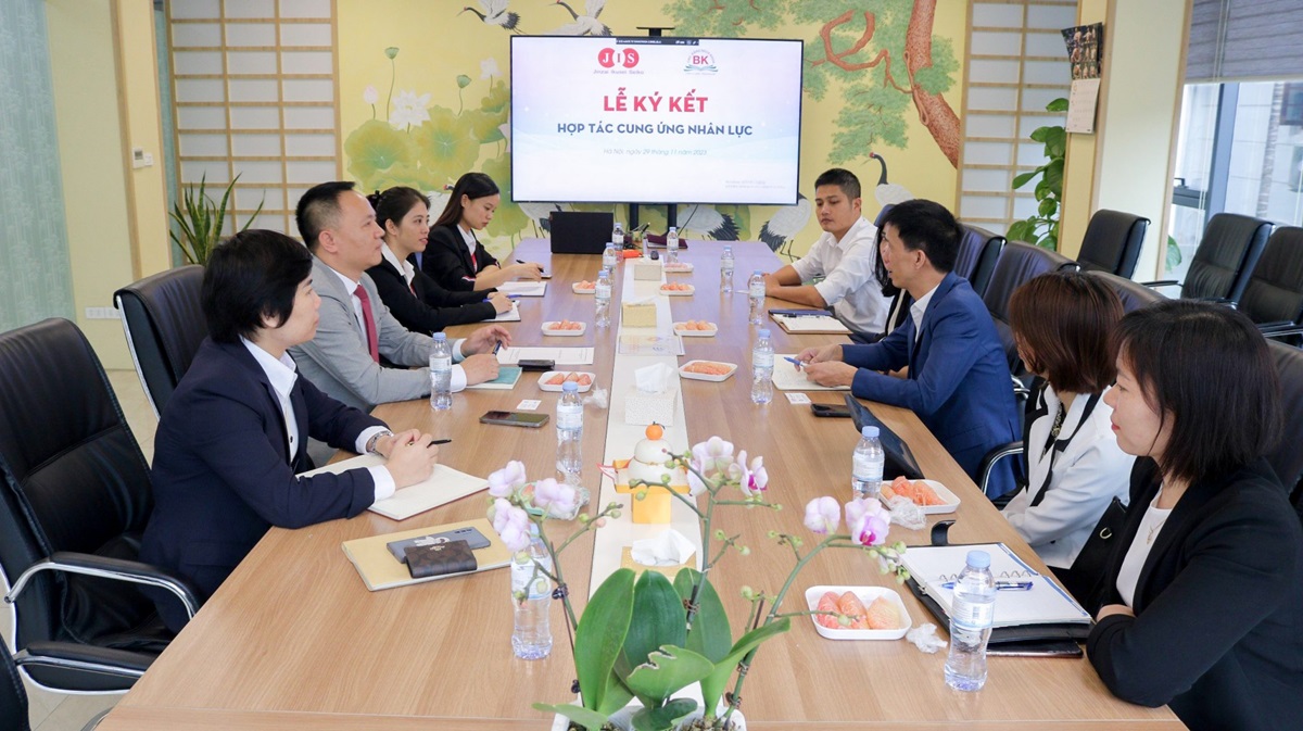 Hợp tác hỗ trợ việc làm khoa du lịch nhà hàng khách sạn