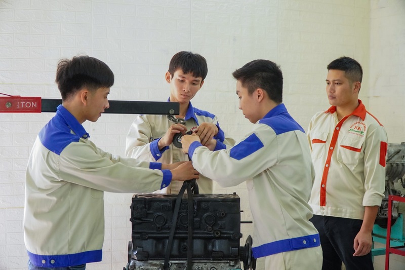 Hoạt động của khoa công nghệ oto