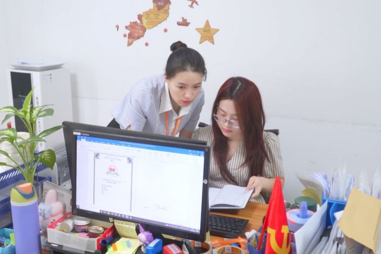 Theo dõi và nghiên cứu hình thức thi cho từng môn học 