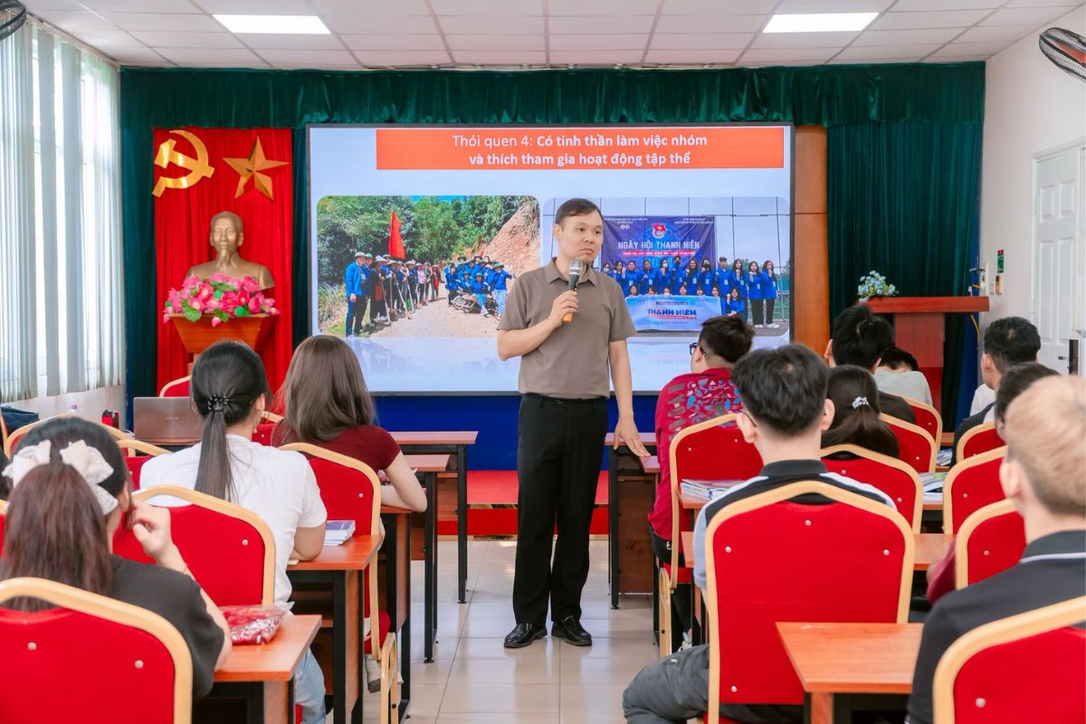 Các phẩm chất mà sinh viên cần rèn luyện để học tập và làm việc tốt
