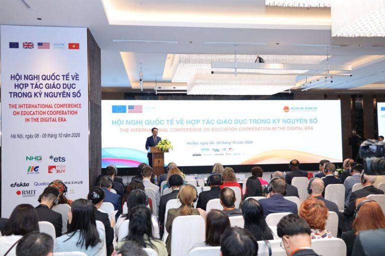 Bộ trưởng Hoàng Minh Sơn chia sẻ về bốn ưu tiên của giáo dục Việt Nam trong ứng dụng công nghệ, chuyển đổi số 