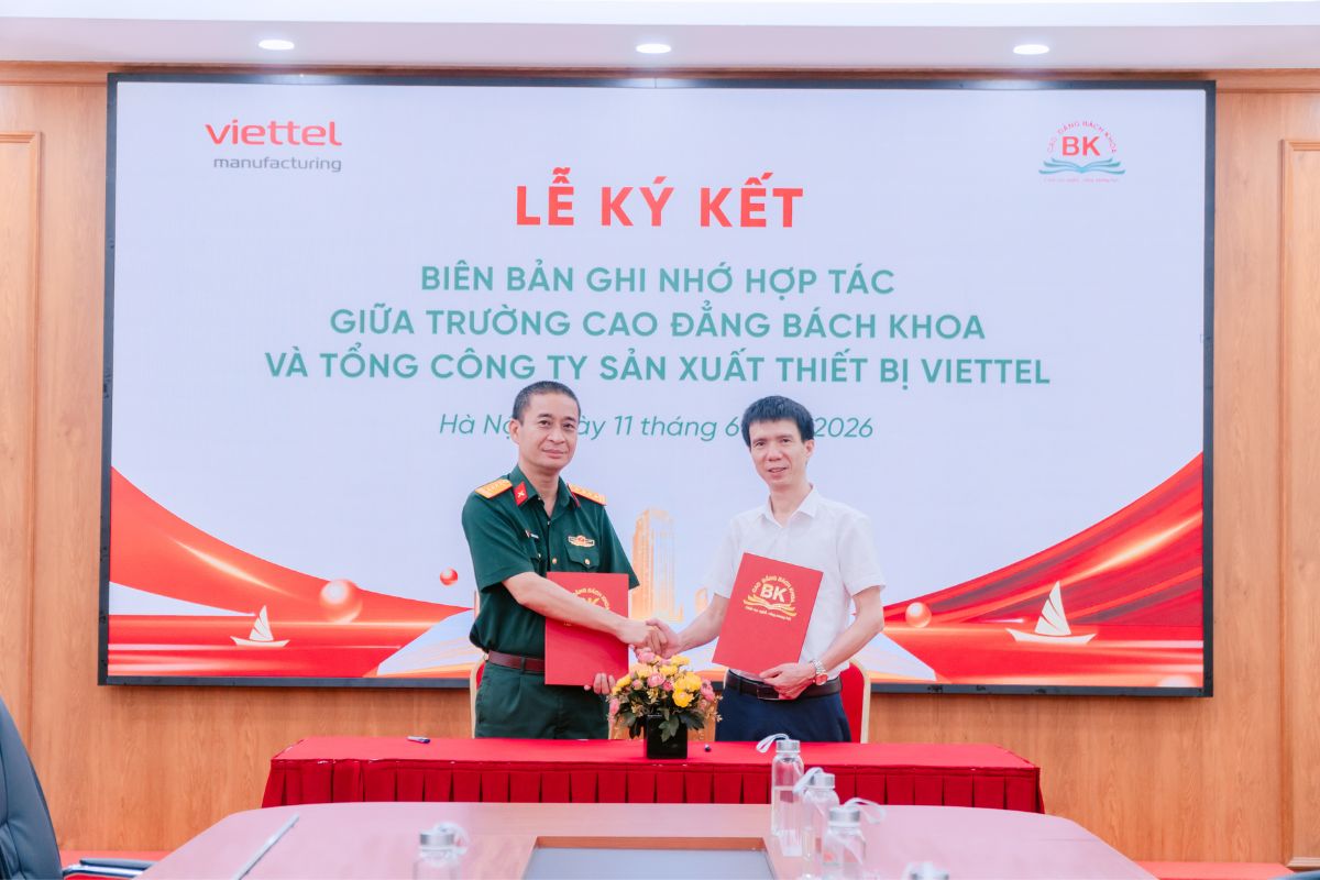 Trường Cao đẳng Bách Khoa ký kết biên bản ghi nhớ với Tổng công ty sản xuất thiết bị Viettel