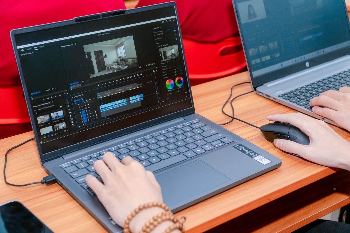 Các bạn thực hành biên tập video sau khi quay